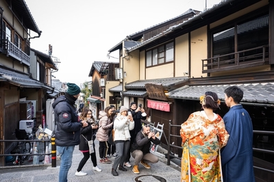 京都ブライダルフォトワークスの人気和装フォトウェディングスポット八坂の塔エリア